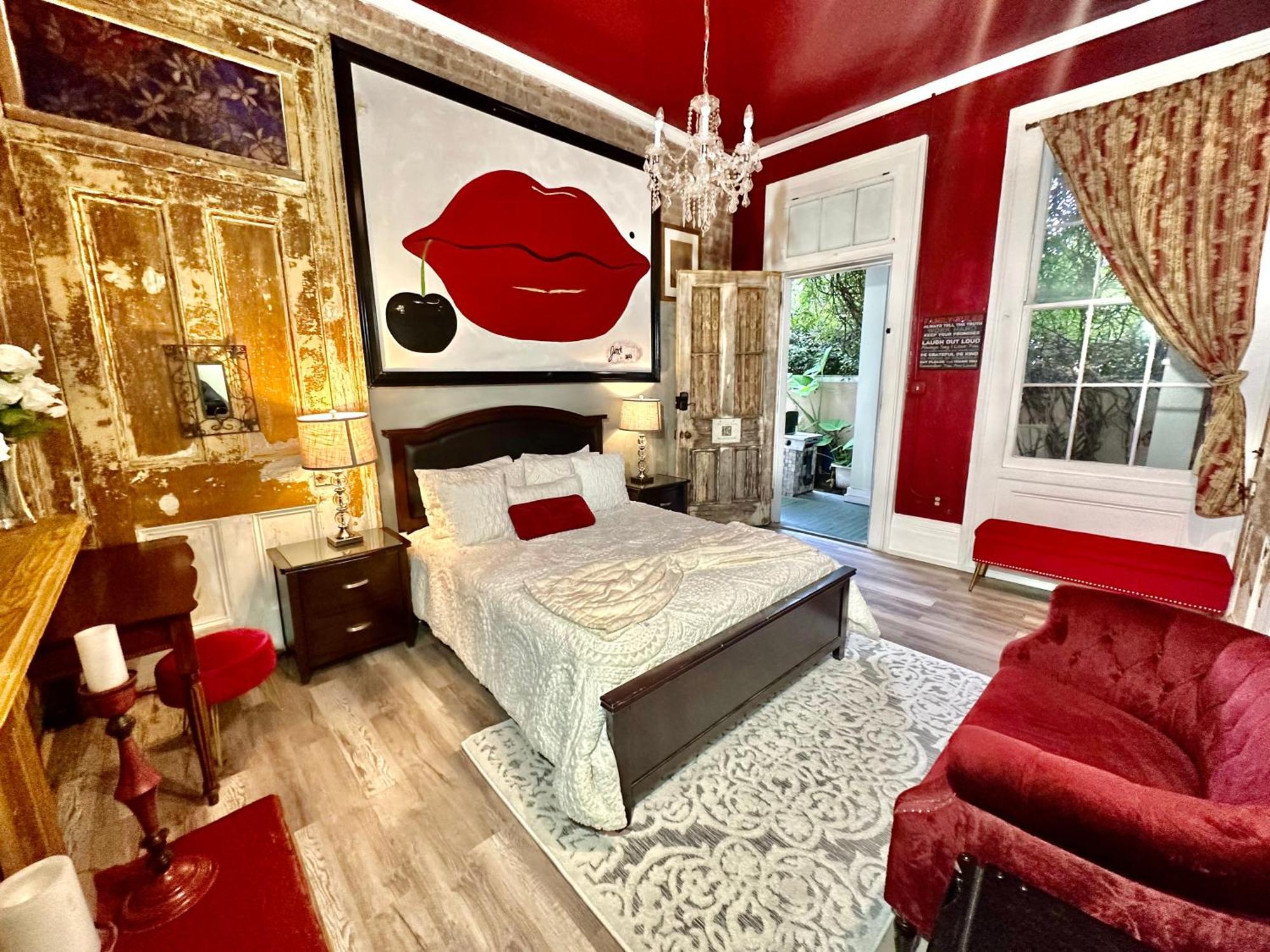 Fleur De Lis Mansion Bed & Breakfast New Orleans Exterior photo